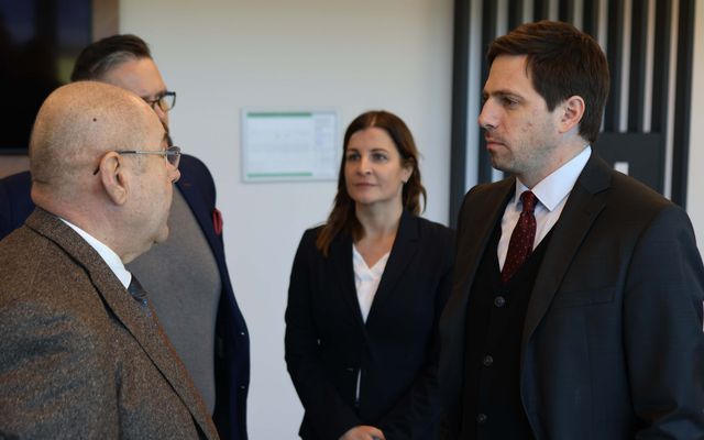 Szerződések ünnepélyes aláírása