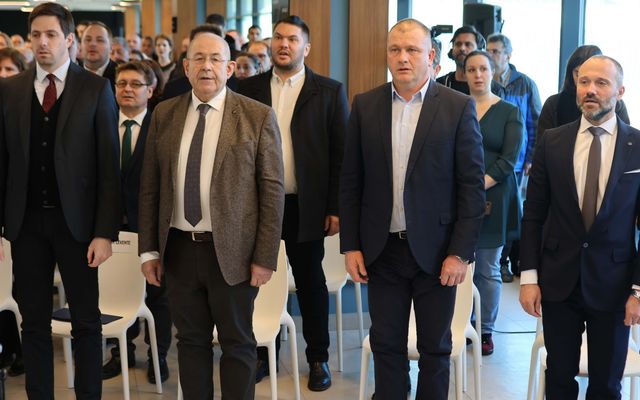Szerződések ünnepélyes aláírása
