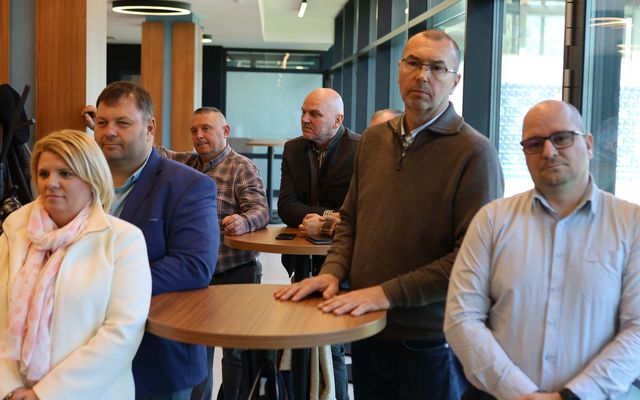 Szerződések ünnepélyes aláírása