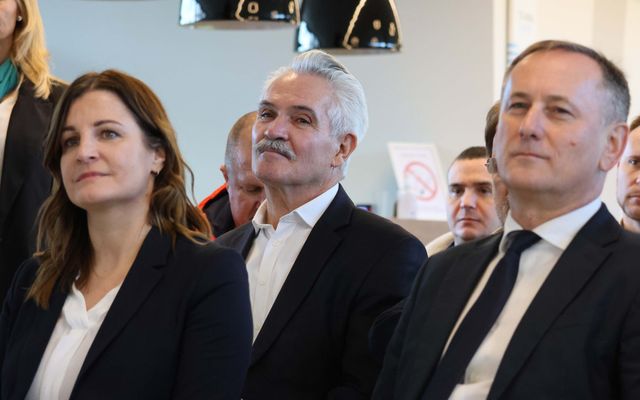 Szerződések ünnepélyes aláírása