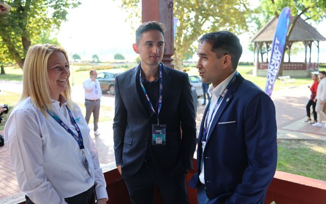 Connect + Grow üzleti konferencia első napja Palicsfürdőn