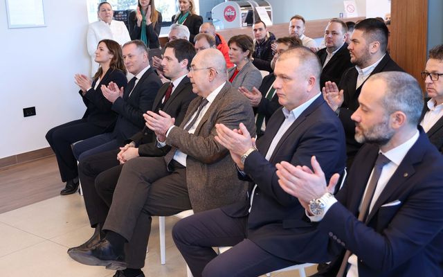 Szerződések ünnepélyes aláírása