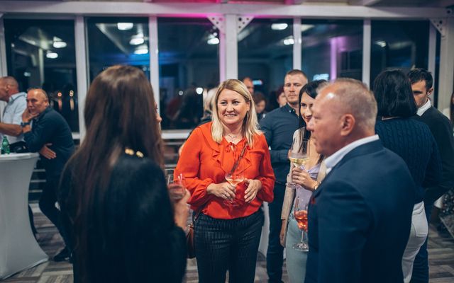 Így zárult az első nap: Connect & Chill networking party!