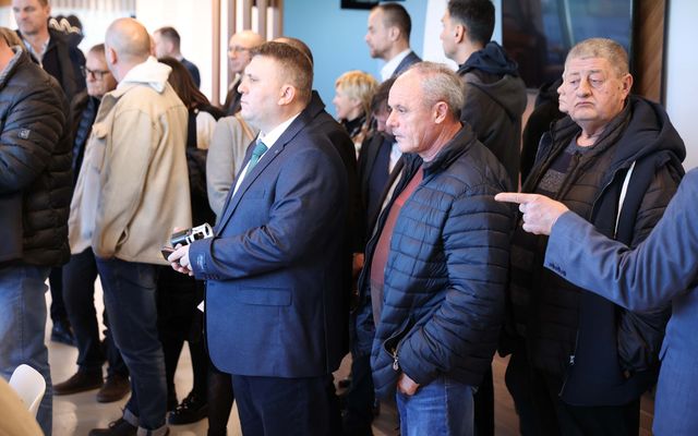 Szerződések ünnepélyes aláírása