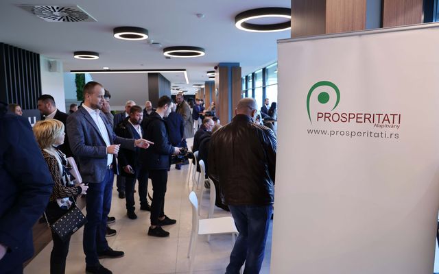Szerződések ünnepélyes aláírása