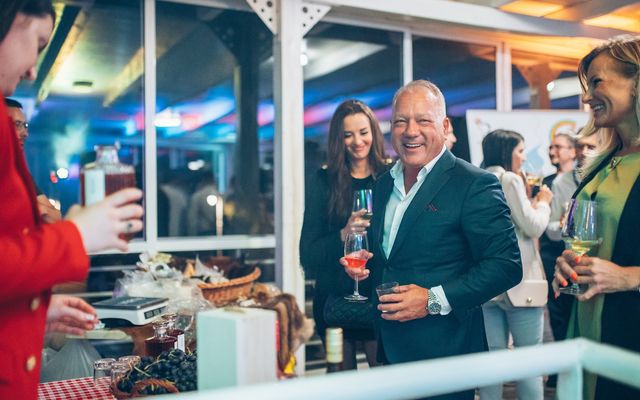 Így zárult az első nap: Connect & Chill networking party!