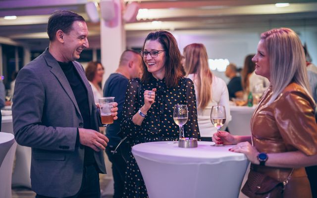 Így zárult az első nap: Connect & Chill networking party!