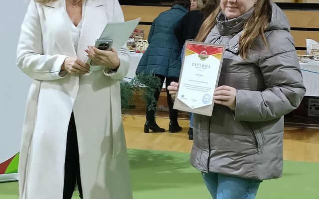 Érték helyi kézből