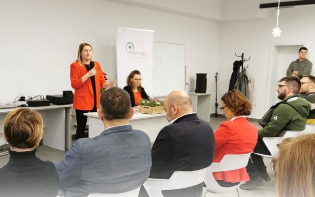 Pályázati tájékoztató Zentán