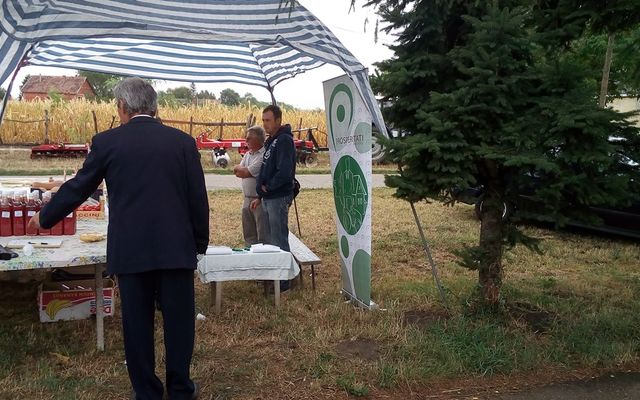 Paradicsomnapok és Prosperitati gépbemutató Lukácsfalván (képek)