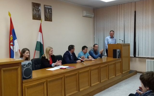 IV. pályázati körrel kapcsolatos tájékoztató lakossági fórum Magyarcsernyén (képek)