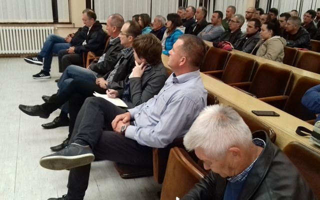 IV. pályázati körrel kapcsolatos tájékoztató lakossági fórum Magyarcsernyén (képek)