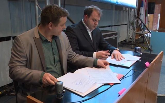 Vállalkozásfejlesztőkkel írt alá támogatási szerződéseket a Prospertati Alapítvány
