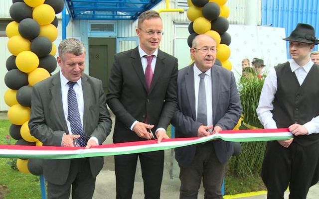 Átadták az Aretol Kft. nagyléptékű mezőgazdasági beruházását Bácsfeketehegyen