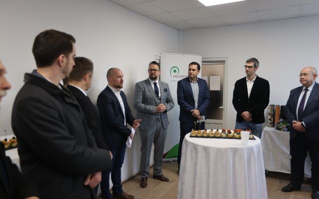 A Midmas Kft. közepes léptékű gazdasági fejlesztés megtekintése