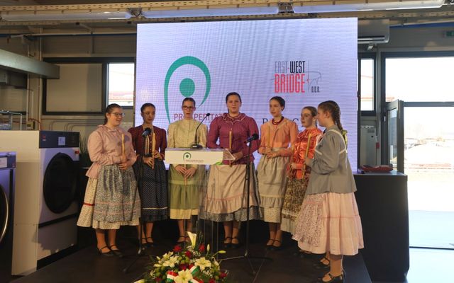 Az East West Bridge Kft. kiemelt jelentőségű közepes léptékű gazdasági fejlesztés ünnepélyes átadása 
