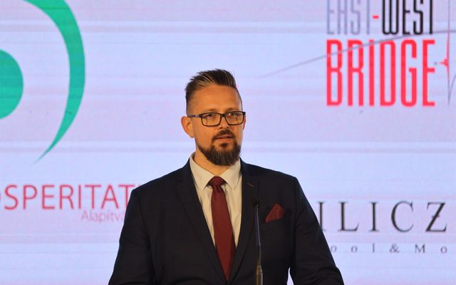 Az East West Bridge Kft. kiemelt jelentőségű közepes léptékű gazdasági fejlesztés ünnepélyes átadása 