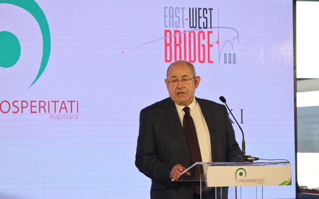 Az East West Bridge Kft. kiemelt jelentőségű közepes léptékű gazdasági fejlesztés ünnepélyes átadása 