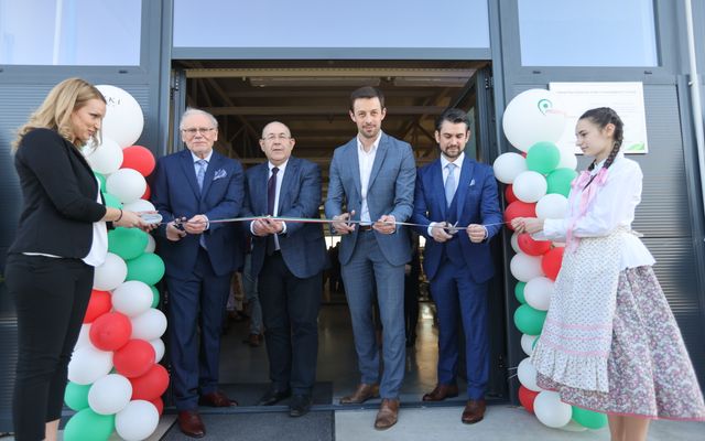 Az East West Bridge Kft. kiemelt jelentőségű közepes léptékű gazdasági fejlesztés ünnepélyes átadása 