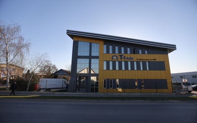 A T-1 Abrasiv Kft. kiemelt jelentőségű közepes és nagyléptékű gazdasági fejlesztés ünnepélyes átadása
