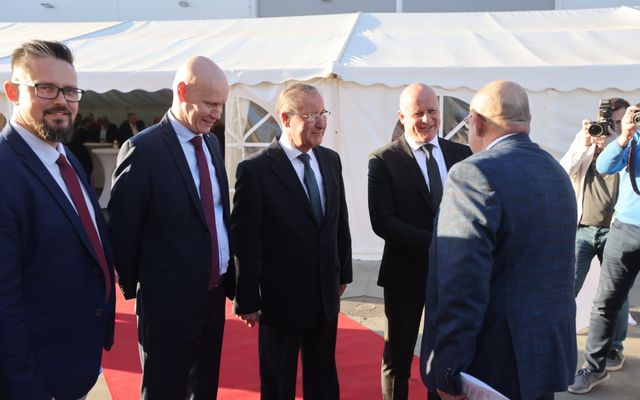 A T-1 Abrasiv Kft. kiemelt jelentőségű közepes és nagyléptékű gazdasági fejlesztés ünnepélyes átadása