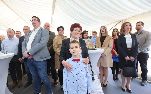 A T-1 Abrasiv Kft. kiemelt jelentőségű közepes és nagyléptékű gazdasági fejlesztés ünnepélyes átadása