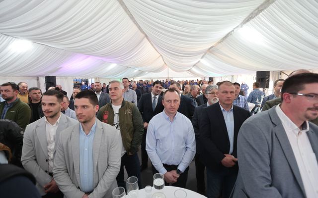 A T-1 Abrasiv Kft. kiemelt jelentőségű közepes és nagyléptékű gazdasági fejlesztés ünnepélyes átadása