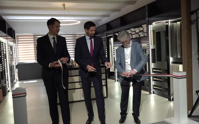 Átadták a topolyai EM Commerce Kft. kiemelt jelentőségű gazdasági fejlesztését