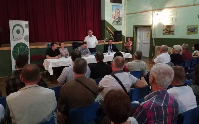 IV. pályázati körrel kapcsolatos tájékoztató lakossági fórum Muzslyán (képek)