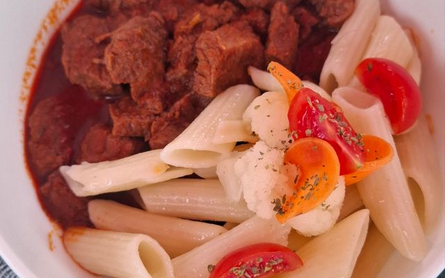A PROSPERITATI SÁTRÁNÁL IS ROTYOGOTT A PÖRKÖLT A VÁGTÁN