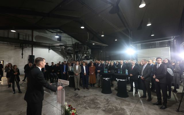 FOP kft. kiemelt jelentőségű közepes gazdasági fejlesztés ünnepélyes átadása 