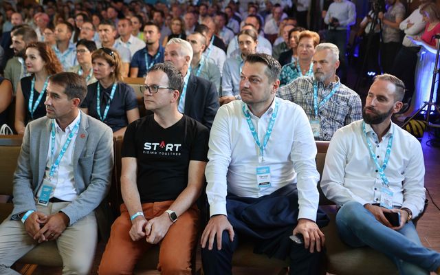 Connect + Grow üzleti konferencia Palicson 
