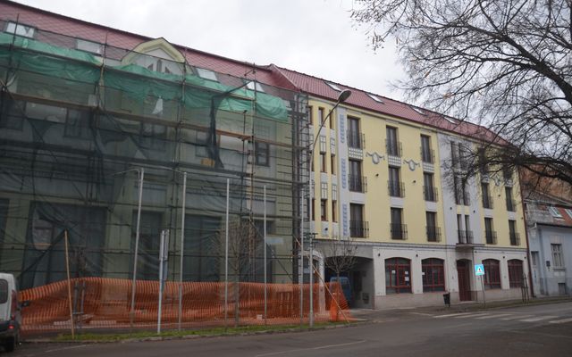 Hamarosan új pompában