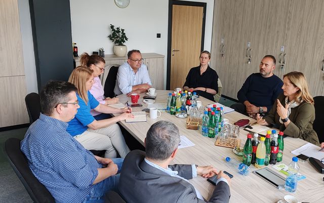 Szakcsoport: folyamatban a megbeszélés