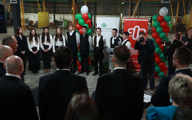 FOP kft. kiemelt jelentőségű közepes gazdasági fejlesztés ünnepélyes átadása 