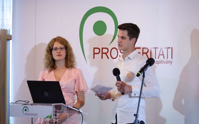 Generációváltást támogató online képzési program zárórendezvénye