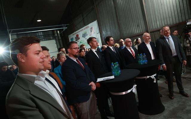 FOP kft. kiemelt jelentőségű közepes gazdasági fejlesztés ünnepélyes átadása 