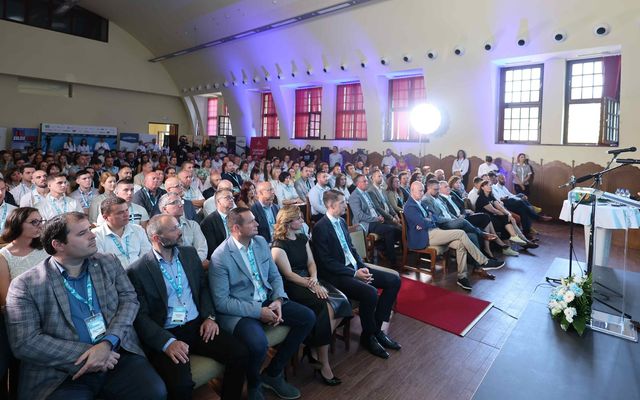 Connect + Grow üzleti konferencia Palicson 