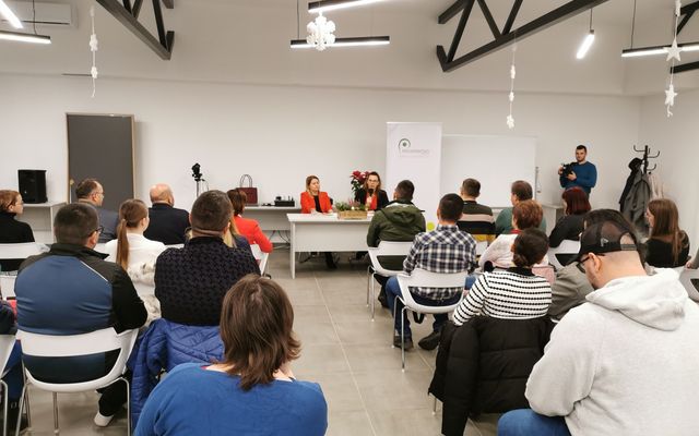 Pályázati tájékoztató Zentán