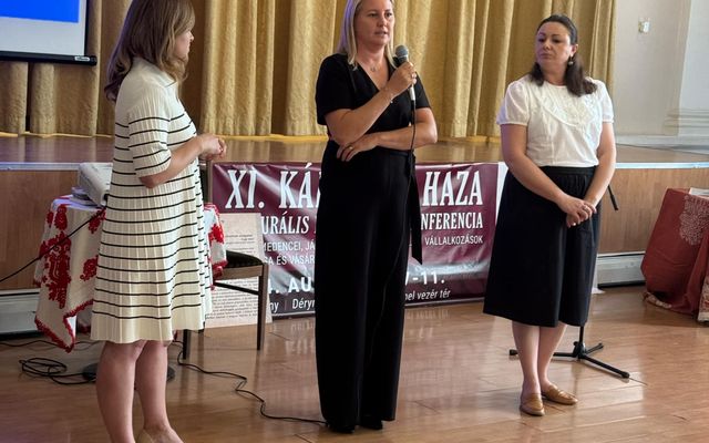 A Kárpát-Haza Kulturális és Gazdasági Konferencián Jászberényben