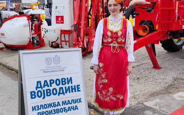 KÉZMŰVES ÉRTÉKEK CSARNOKA