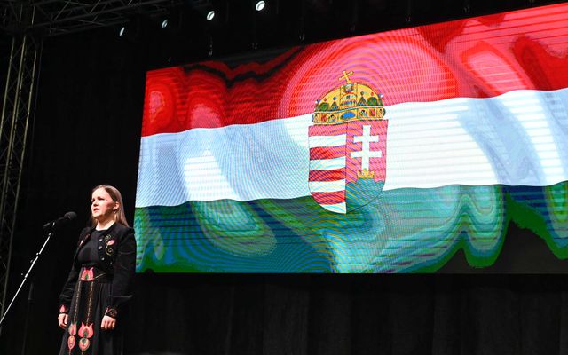 A KÖZÖS JÖVŐ, A BIZTOS JÖVŐ!