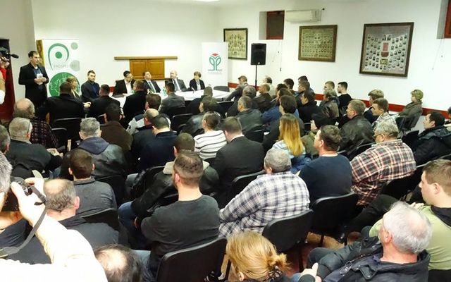 A Prosperitati Alapítvány pályázatainak ismertetése, Kishegyes (képek)