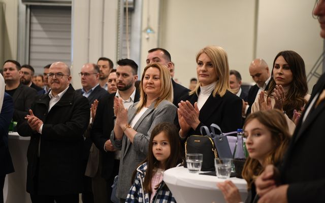 JELENLÉTÜNK A JÖVŐNK