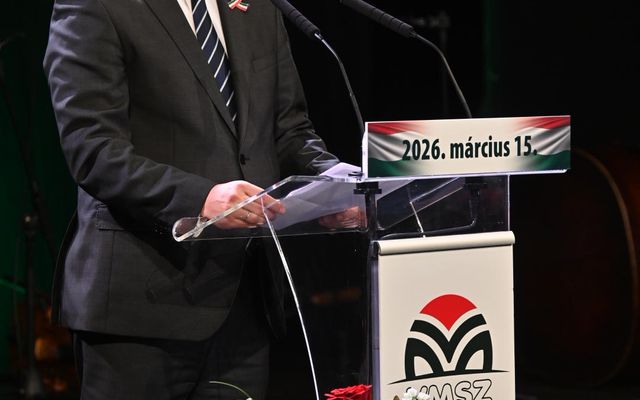 TISZTELET A HŐSÖKNEK!