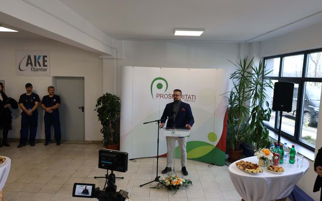 A topolyai Ake-Djantar Kft. közepes léptékű gazdasági fejlesztés ünnepélyes átadása 