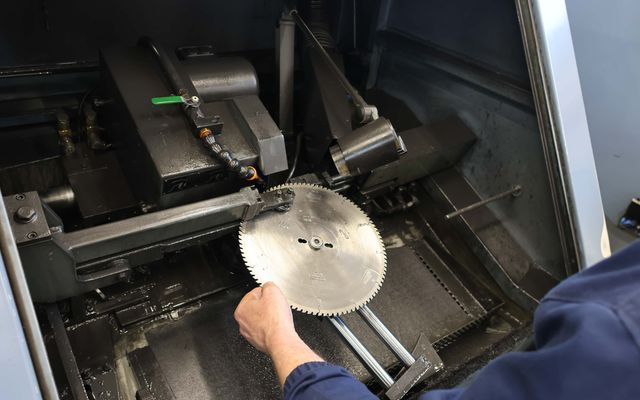 A topolyai Ake-Djantar Kft. közepes léptékű gazdasági fejlesztés ünnepélyes átadása 