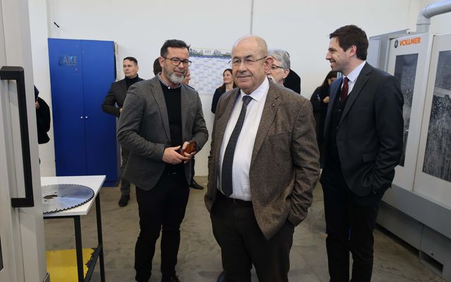 A topolyai Ake-Djantar Kft. közepes léptékű gazdasági fejlesztés ünnepélyes átadása 