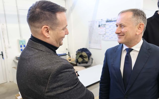 A topolyai Ake-Djantar Kft. közepes léptékű gazdasági fejlesztés ünnepélyes átadása 