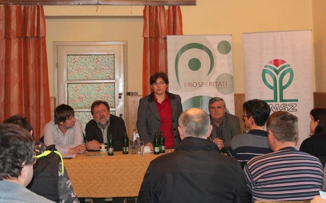 A gazdaságfejlesztési pályázat ismertetője Doroszlón és Bácskertesen